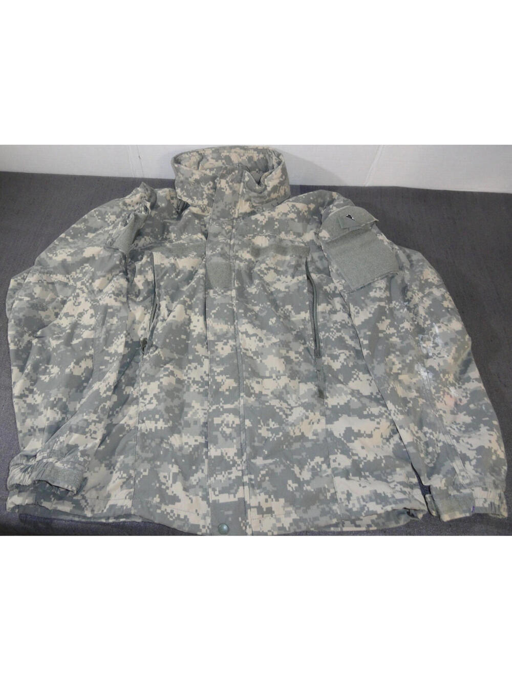 USGI PROPPER ECWCS Gen III Wind Cold Weather Jacket ACU LEVEL 5  SMALL REGULAR